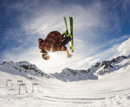 开云体育app-爱德华兹的怒吼，当狼群撕碎勇士王朝最后的图腾