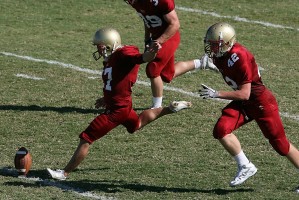 开云体育入口-当篮球鞋踏上F1赛道，莫兰特在轰鸣中接管的街道赛