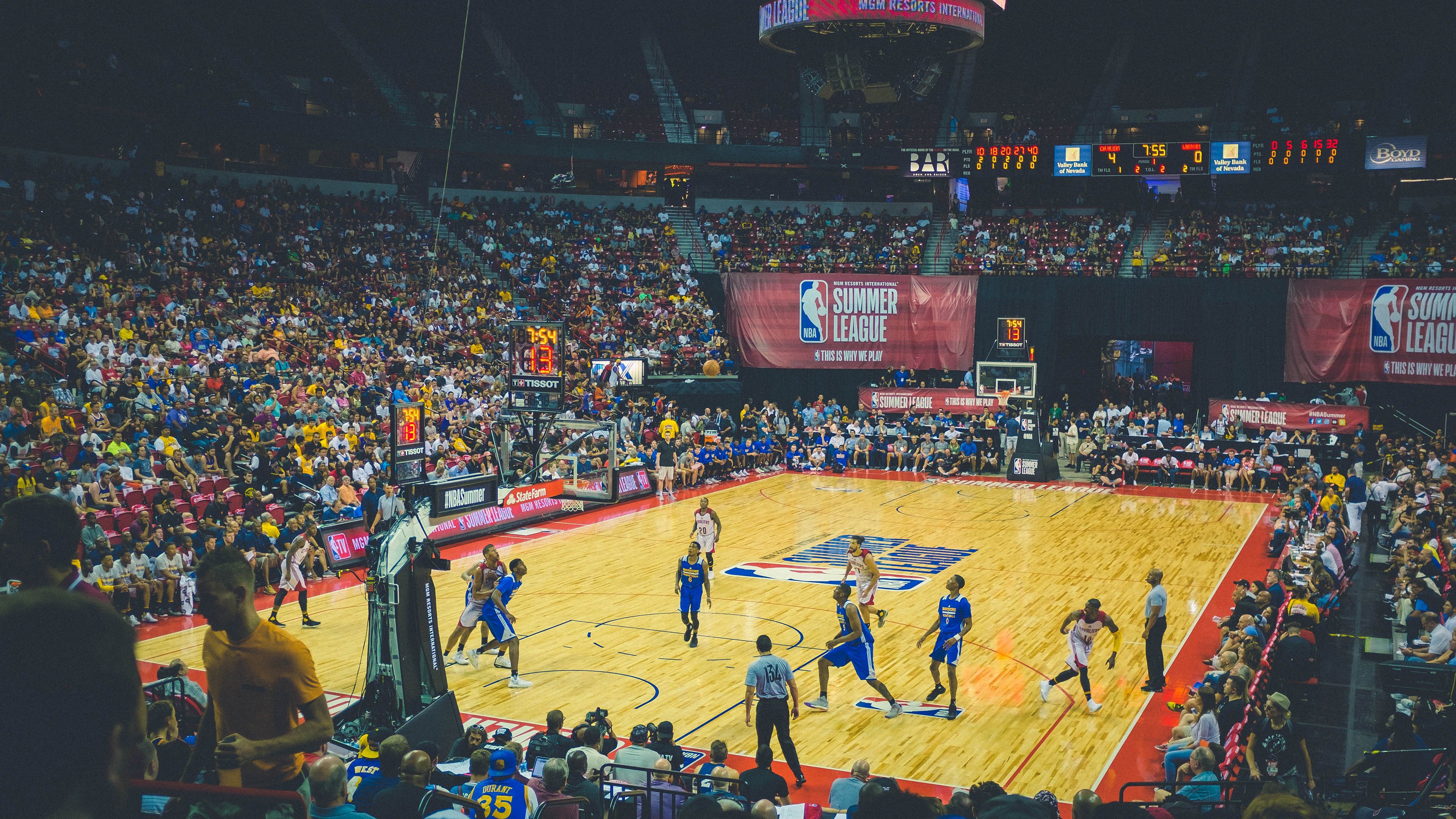 英格兰巅峰对决，胜出的为何是马里？卡塞米罗数据背后的非洲足球觉醒